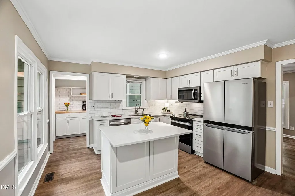 3116 Avondale Court Raleigh NC 27613