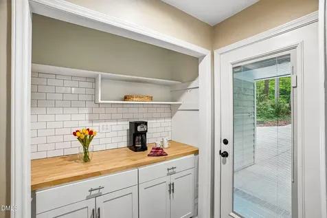 3116 Avondale Court Raleigh NC 27613