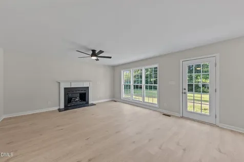115 Stacy Lane Raeford NC 28376