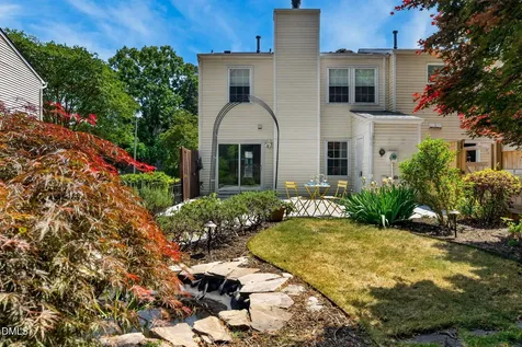 218 Rosebrooks Drive Cary NC 27513