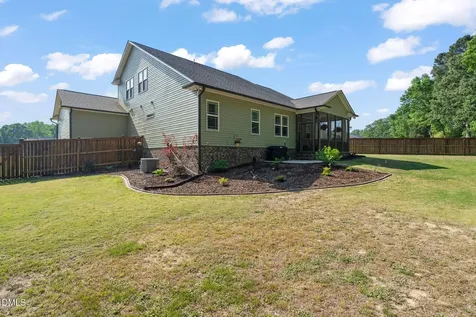 153 Shady Oaks Drive Benson NC 27504