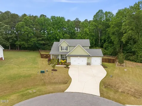 153 Shady Oaks Drive Benson NC 27504