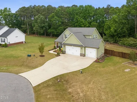 153 Shady Oaks Drive Benson NC 27504
