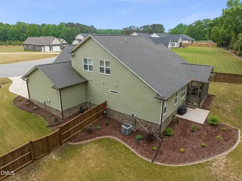 153 Shady Oaks Drive Benson NC 27504