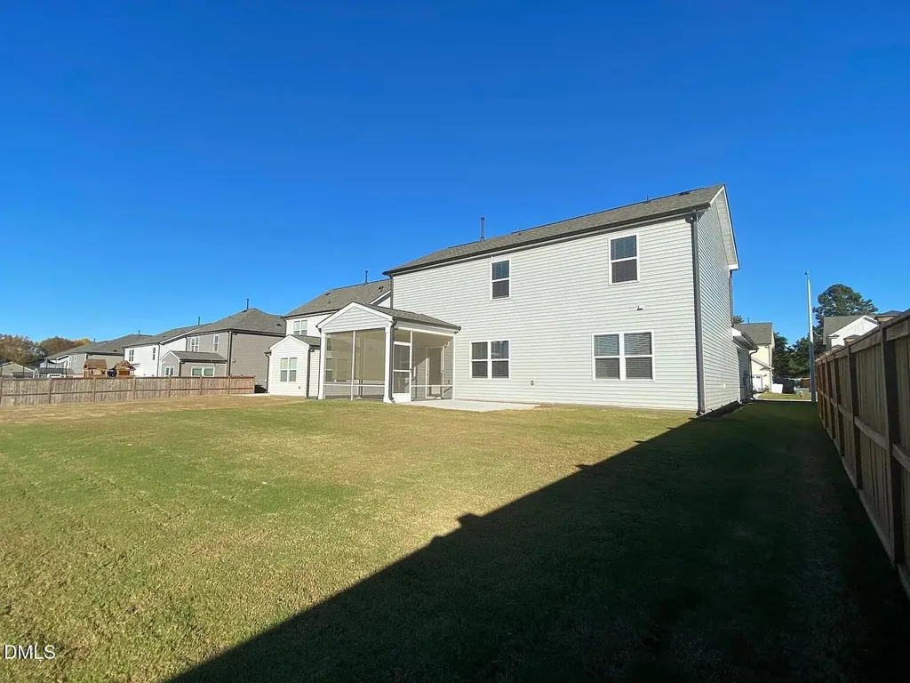 2124 Fox Chapel Place Fuquay Varina NC 27526