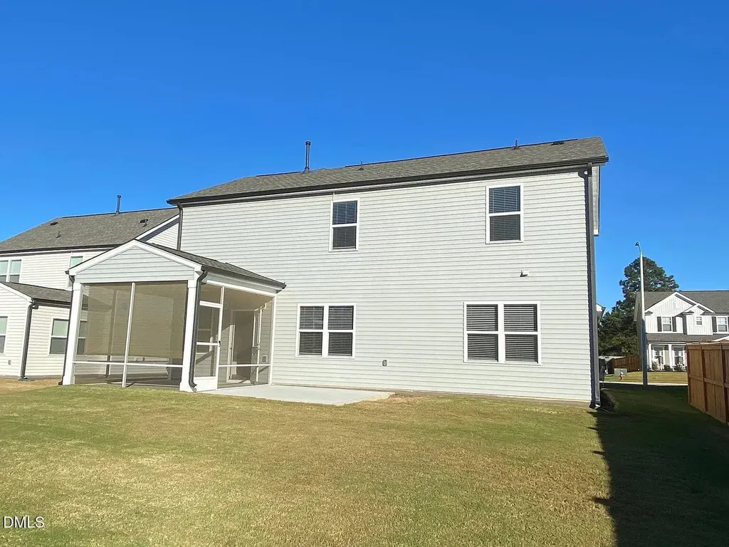 2124 Fox Chapel Place Fuquay Varina NC 27526