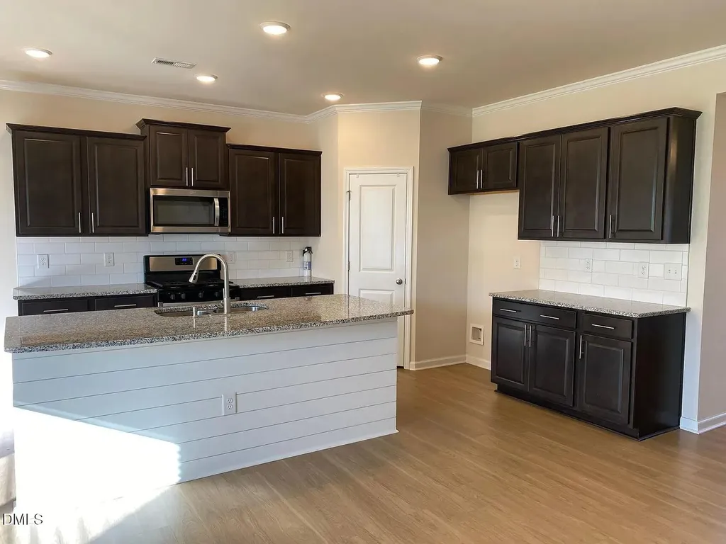 2124 Fox Chapel Place Fuquay Varina NC 27526