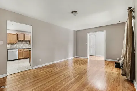 207 Oakland Drive Apex NC 27539