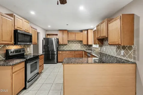 207 Oakland Drive Apex NC 27539