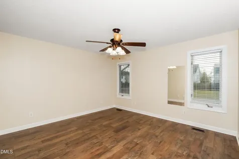 609 W Academy Street Fuquay Varina NC 27526
