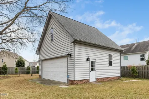 609 W Academy Street Fuquay Varina NC 27526