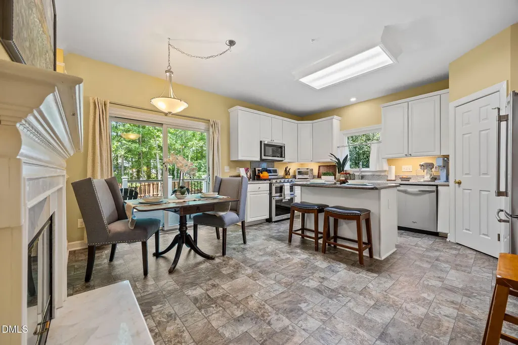 4008 Sunridge Road Raleigh NC 27613