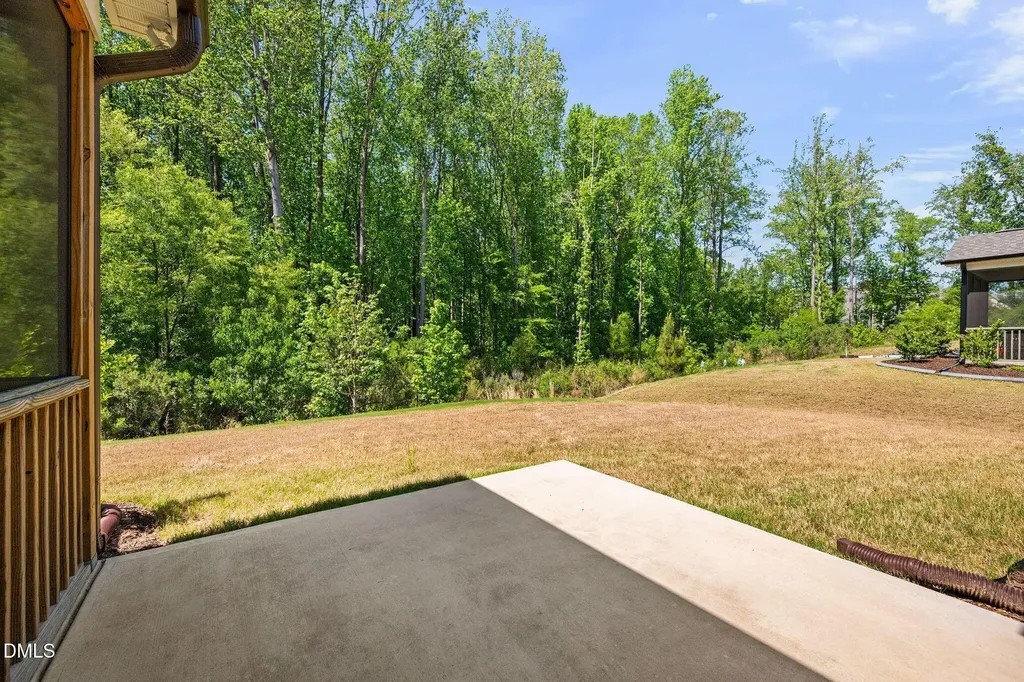 545 Hampton Crest Court Fuquay Varina NC 27526