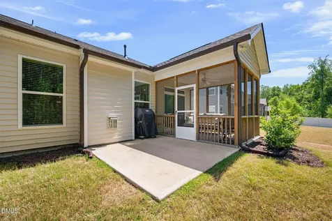 545 Hampton Crest Court Fuquay Varina NC 27526