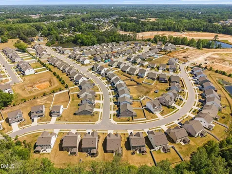 545 Hampton Crest Court Fuquay Varina NC 27526