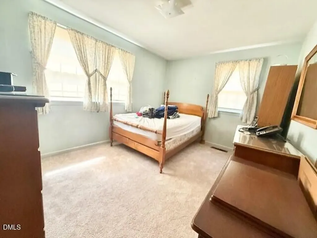 2305 Lora Lane Raleigh NC 27604