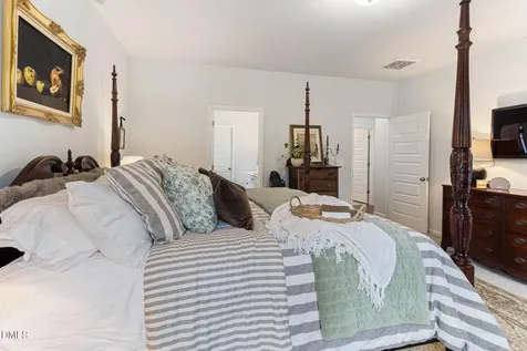 1727 Geyser Court Graham NC 27253
