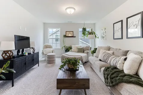 1727 Geyser Court Graham NC 27253