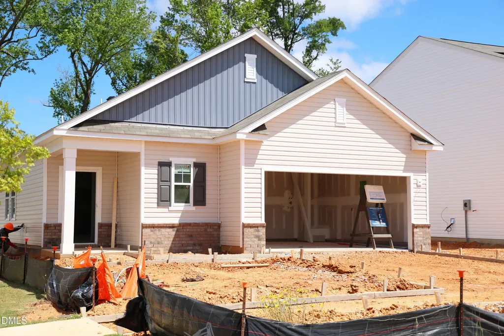 106 Oat Grain Court Clayton NC 27520