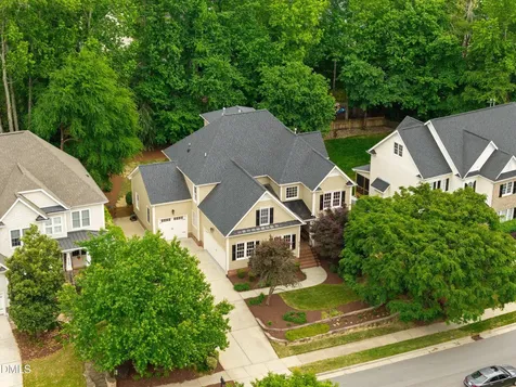 5707 Highcroft Drive Cary NC 27519