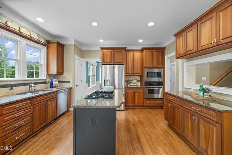 5707 Highcroft Drive Cary NC 27519