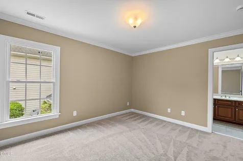 5707 Highcroft Drive Cary NC 27519