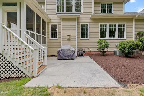 5707 Highcroft Drive Cary NC 27519