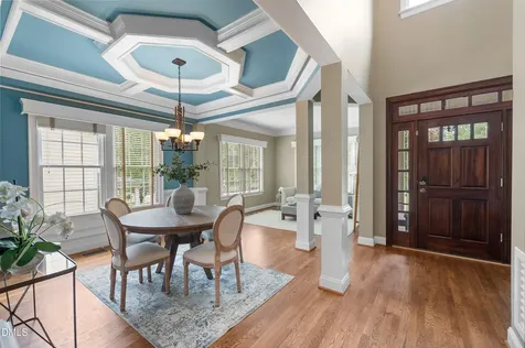 5707 Highcroft Drive Cary NC 27519