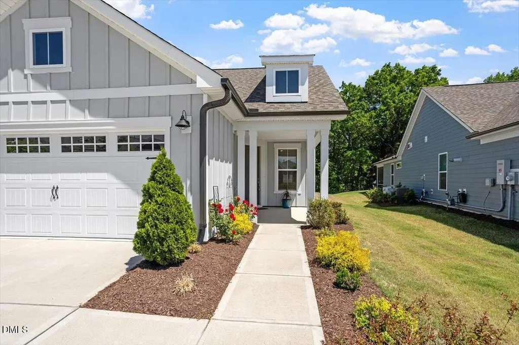 54 N Brookhollow Way Clayton NC 27520
