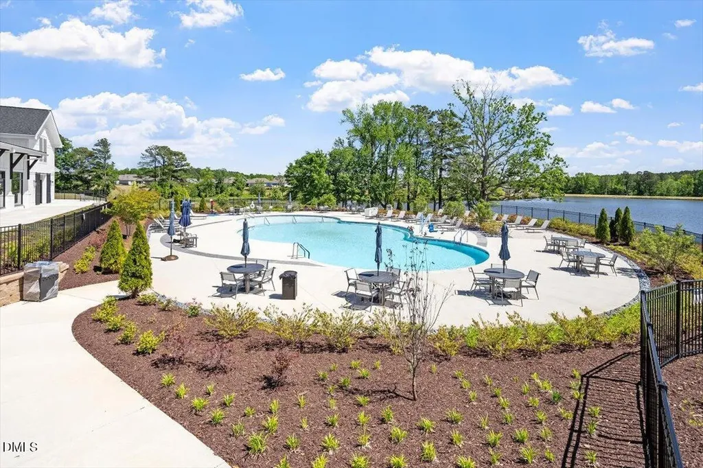 54 N Brookhollow Way Clayton NC 27520