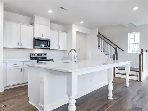 1609 Briar Brook Lane Zebulon NC 27597