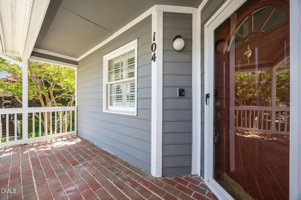 8321 Hempshire Place Raleigh NC 27613