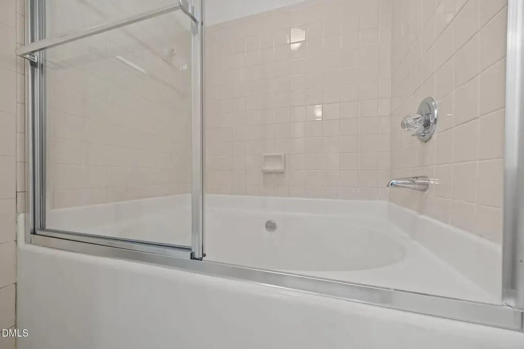 8321 Hempshire Place Raleigh NC 27613