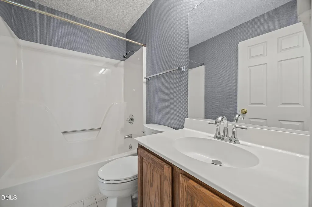 8321 Hempshire Place Raleigh NC 27613