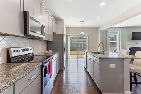 613 Golden Plum Lane Zebulon NC 27597