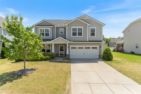 613 Golden Plum Lane Zebulon NC 27597