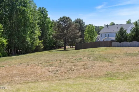 613 Golden Plum Lane Zebulon NC 27597