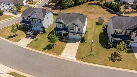 613 Golden Plum Lane Zebulon NC 27597