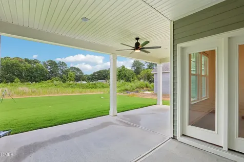 528 Hipwood Drive Zebulon NC 27597