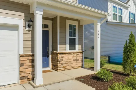202 Burford Way Angier NC 27501