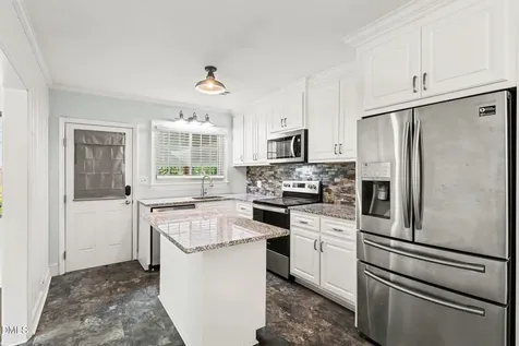 905 S Vermont Street Smithfield NC 27577