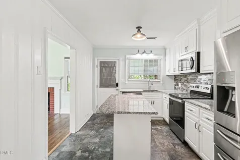 905 S Vermont Street Smithfield NC 27577