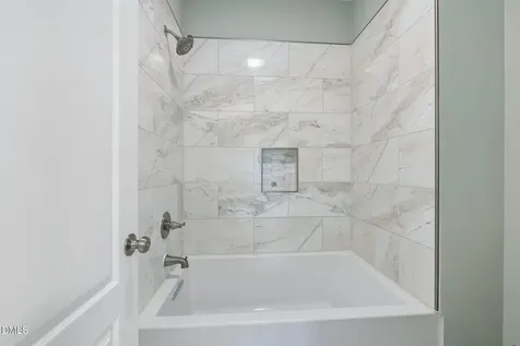 3924 Fox Grove Trail Greensboro NC 27406