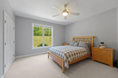 1002 Pleasant Drive Mebane NC 27302
