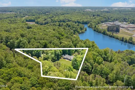 1002 Pleasant Drive Mebane NC 27302