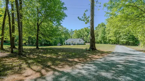 1002 Pleasant Drive Mebane NC 27302