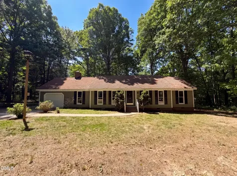 102 Lakeside Farm Road Zebulon NC 27597