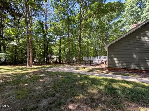 102 Lakeside Farm Road Zebulon NC 27597