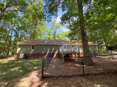 102 Lakeside Farm Road Zebulon NC 27597