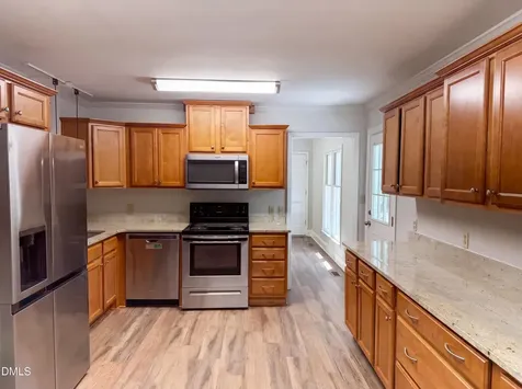 102 Lakeside Farm Road Zebulon NC 27597